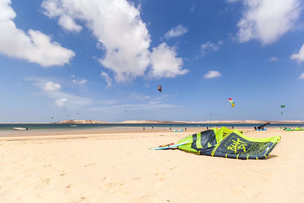 Kitesurf & Wingfoil Lessons